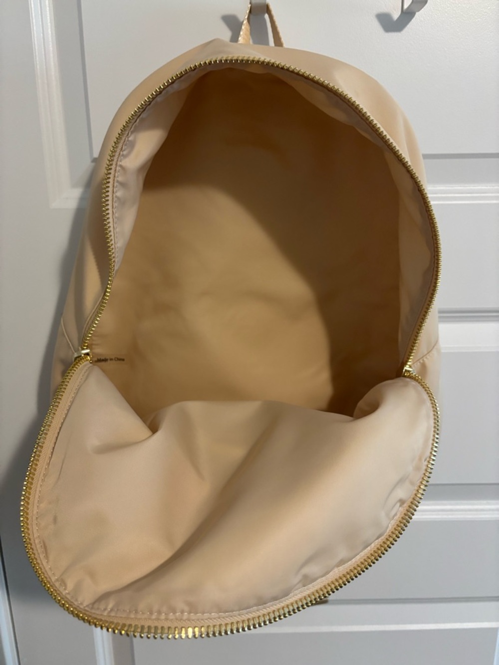 Stoney Clover Lane cream backpack with patches - Picture 11 of 13